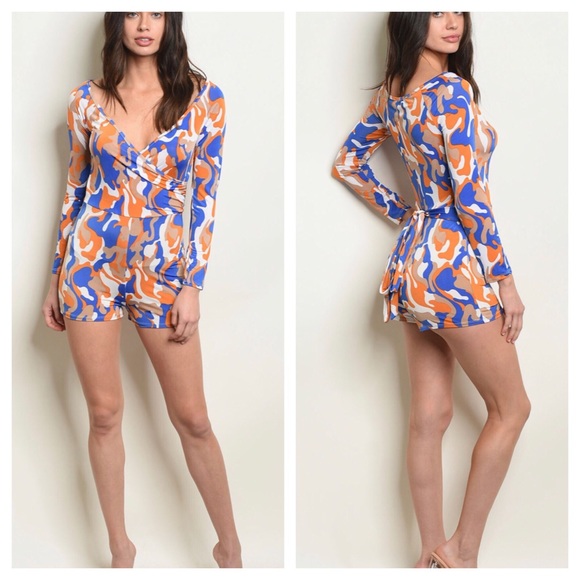 ROMPER PLUNGING NECKLINE - Picture 2 of 7